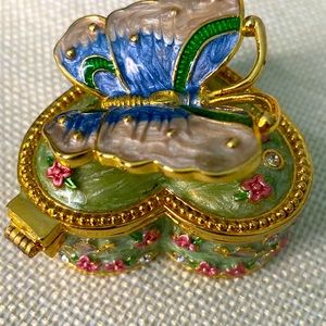 Vintage enamel trinket box